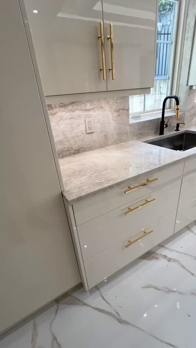 Taj Mahal by Fine Stone Works